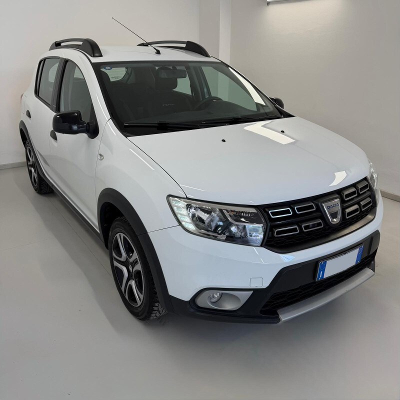 DACIA Sandero 2ª serie Sandero 1.5 dCi 8V 90CV Start&Stop Serie Speciale Wow - immagine 2