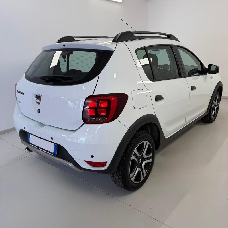 DACIA Sandero 2ª serie Sandero 1.5 dCi 8V 90CV Start&Stop Serie Speciale Wow - immagine 3