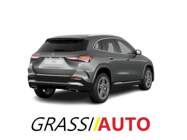 MERCEDES GLA (H247) GLA 180 Automatic Executive - immagine 2