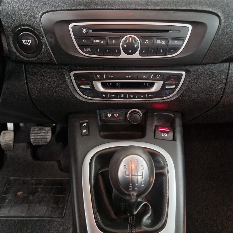 RENAULT Scénic 3ª serie Scénic 1.9 dCi 130CV Dynamique - immagine 7