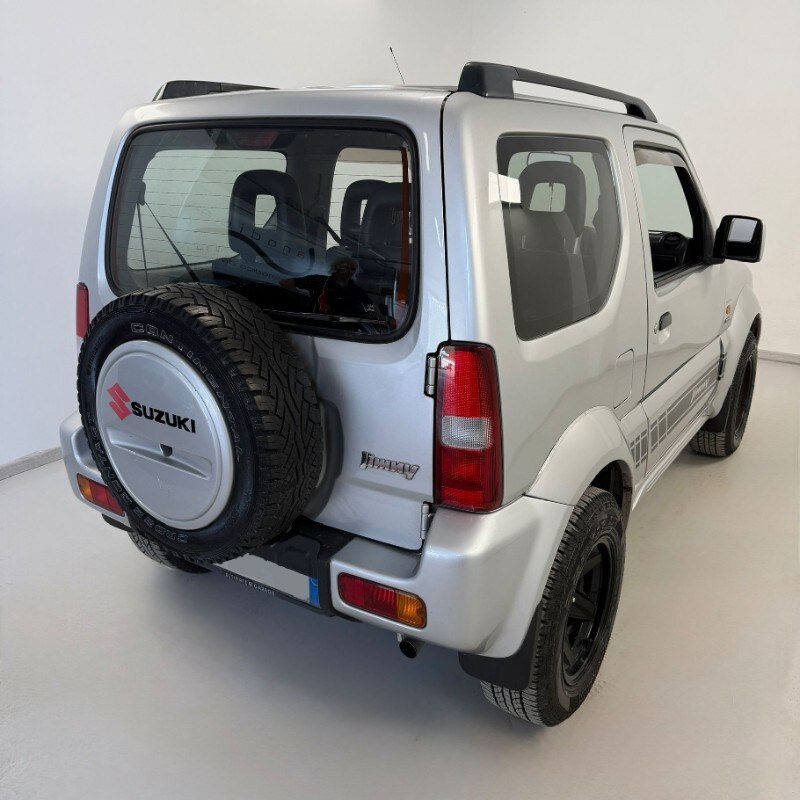 SUZUKI Jimny 3ª serie Jimny 1.5 DDiS cat 4WD JLX - immagine 3